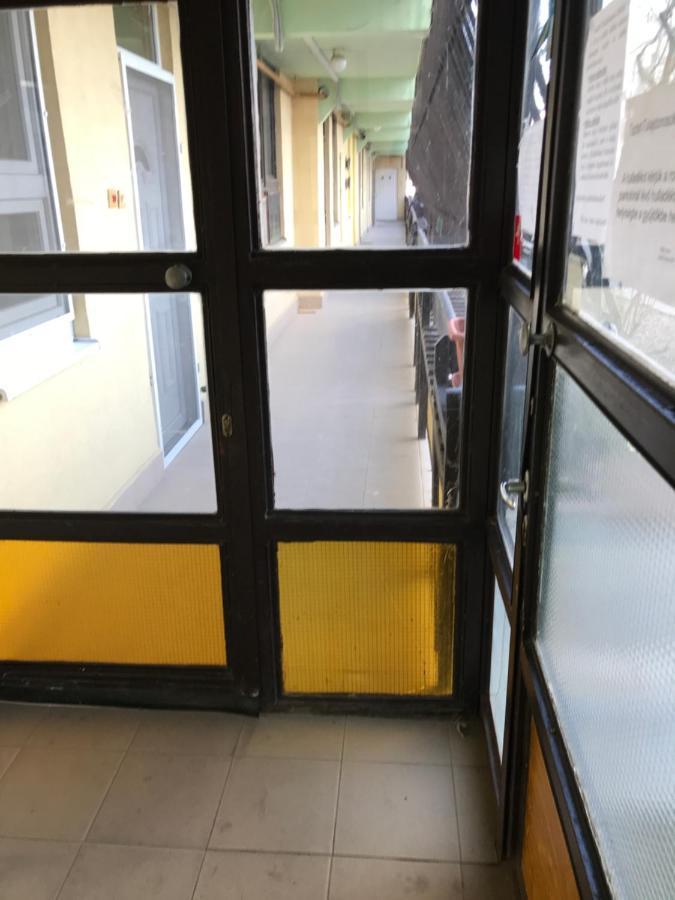 Zen Apartman Szolnok Exteriör bild